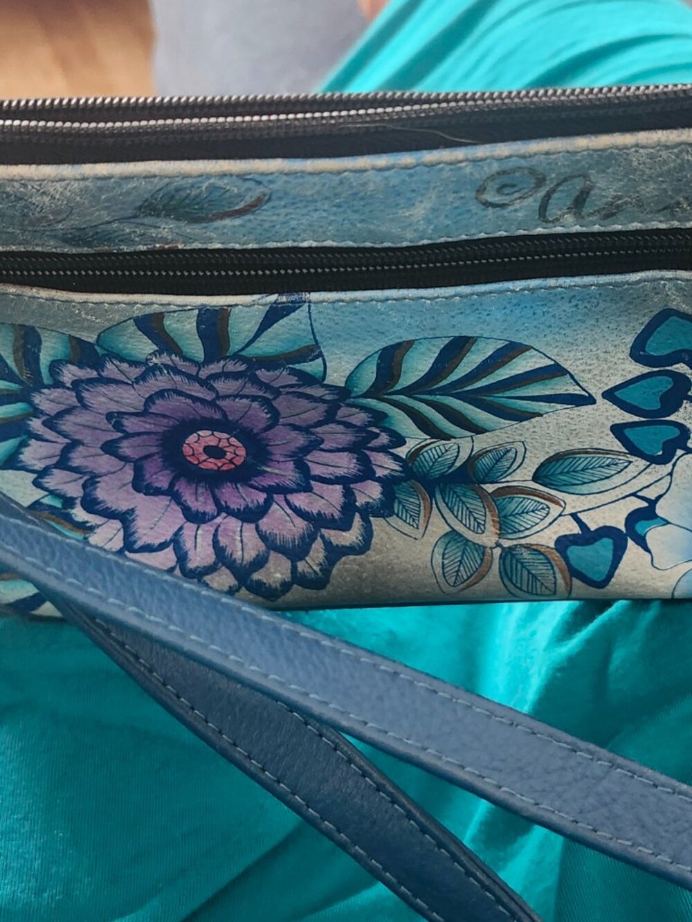Anna by Anuschka small cross body